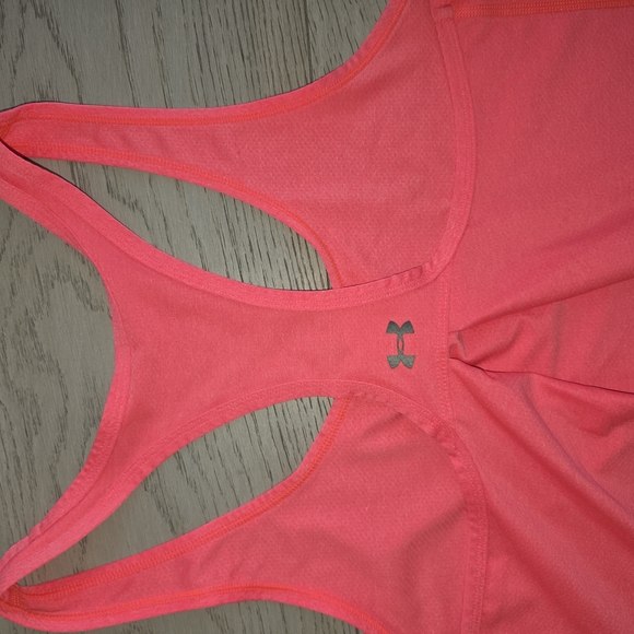Under Armour Bright Pink Tank Top - Picture 3 of 3